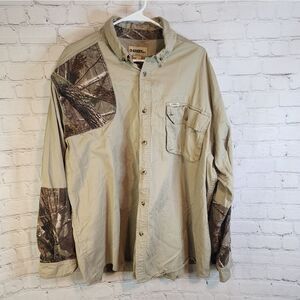 Men's Gander Mountain "Realtree" longsleeve hunting shirt, size XXL